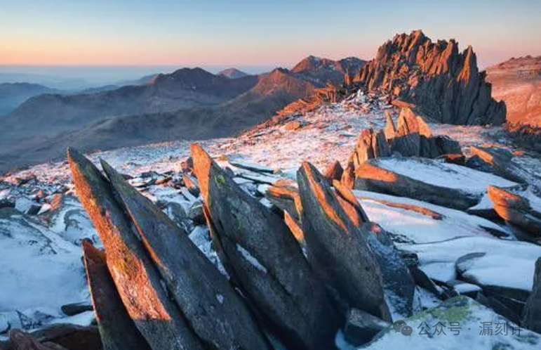 躺平与悟道的一线之隔：如何区分真正的知足与隐性的逃避？